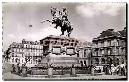 Ansichtskarte AK Rouen Place du General de Gaulle Statue de Napoleon 1er