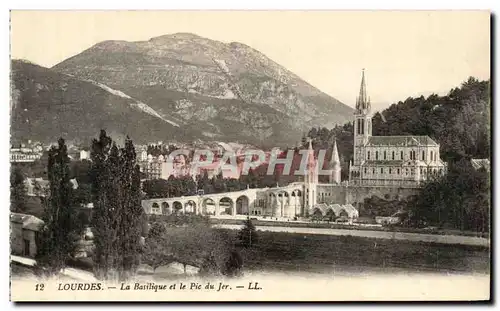 Ansichtskarte AK Lourdes La Basilique Et Le Pic Du Jer