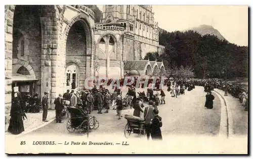 Cartes postales Lourdes Le poste des Brancardiers