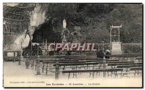 Cartes postales Les Pyrenees Lourdes La Grotte