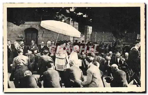 Cartes postales Lourdes La St Sacrement Devant Les Piscines Avant La Procession