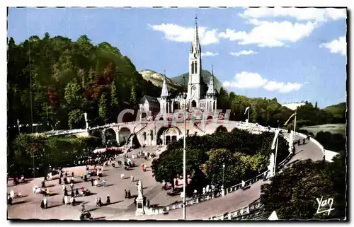 Cartes postales moderne Lourdes La Basilique