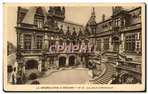 Cartes postales La Benedictine a Fecamp La Cour D&#39honneur