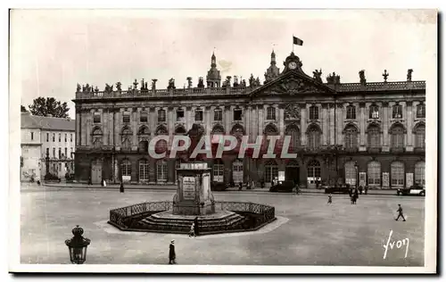 Cartes postales Nancy L&#39Hotel de Ville et Statue Stanislas