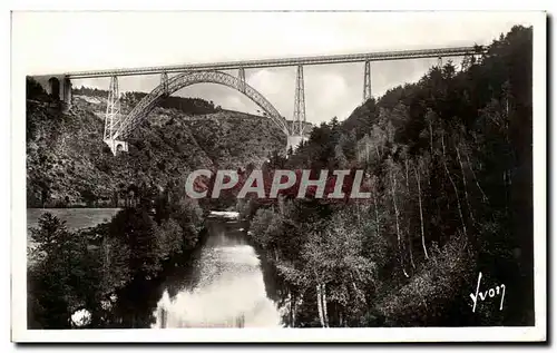 Cartes postales Saint Flour La Vallee de la Truyere et le viaduc de Garabit