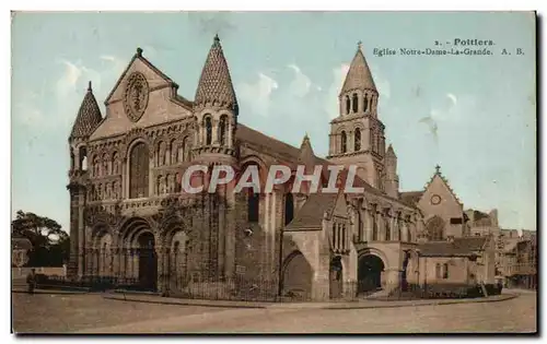 Cartes postales Poltiers Eglise Notre Dame La Grande
