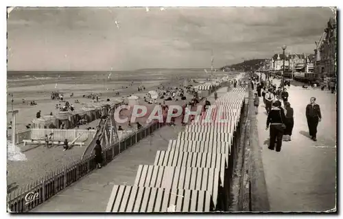 Cartes postales Cabourg La Plage et la Promenade des Anglais