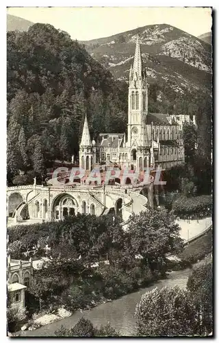 Cartes postales Lourdes la Basilique et le Gave