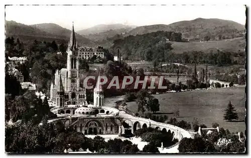 Ansichtskarte AK Lourdes La basilique Vue Du Chateau Fort