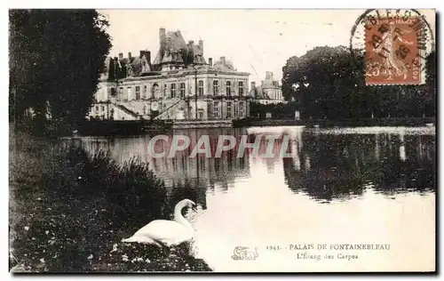 Cartes postales Palais de Fontainebleau L&#39Etang des Carpes Cygne