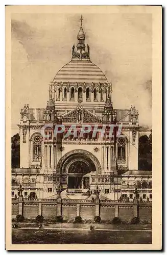 Cartes postales La Basillique de Lisieux Facade et Dome