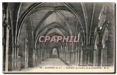 Ansichtskarte AK Bayonne Interieur du Cloitre de la Cathedrale