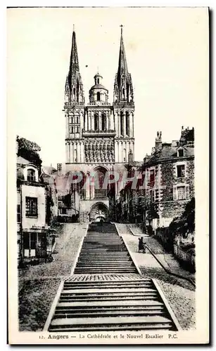 Ansichtskarte AK Angers La Cathedrale Et Le Nouvel Escalier