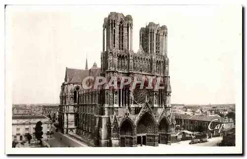 Cartes postales Reims La Cathedrale