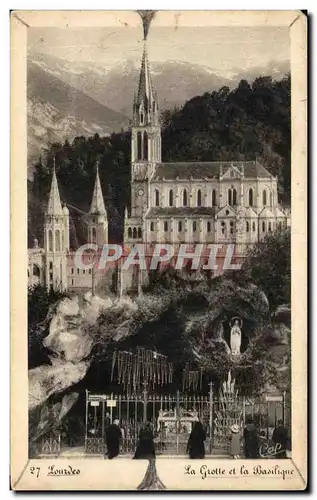 Cartes postales Lourdes La Grotte Et La Basilique