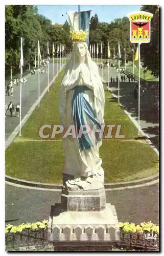 Cartes postales moderne Lourdes La vierge couronnee