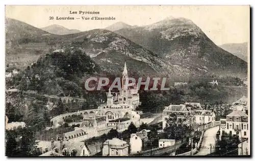 Cartes postales Lourdes Les Pyrenees Vue d&#39Ensemble