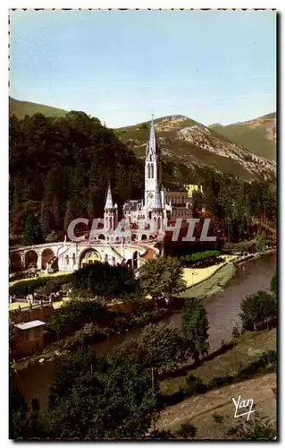 Cartes postales moderne Lourdes La Basilique et le Gave