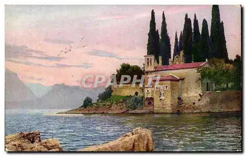 Cartes postales Batisse au bord d'un lac Italie