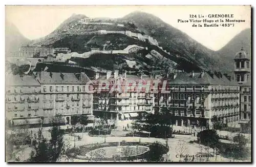 Cartes postales Grenoble Place Victor Hugo et la Montagne de la Bastille