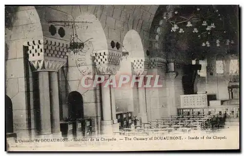 Cartes postales L'Ossuaire de Douaumont Interieur de la Chapelle Militaria