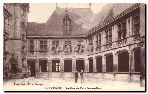 Cartes postales Bourges La Cour du Palals Jacques Coeur