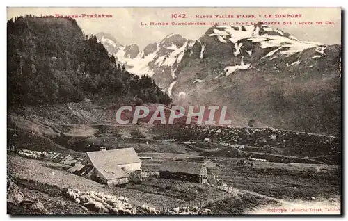 Ansichtskarte AK Le Basses Pyrenees Hautes Vallee D&#39Aspe Le somport La Maison Cantonniere avant la montee des