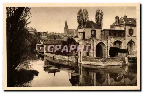 Cartes postales Chartres Le Chateau d&#39if et la Cathedrale