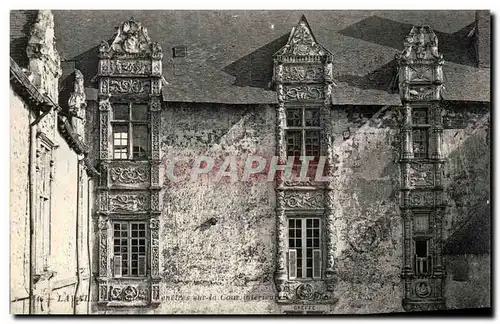 Cartes postales Laval Chateau Les fenetres sur la cour interieure
