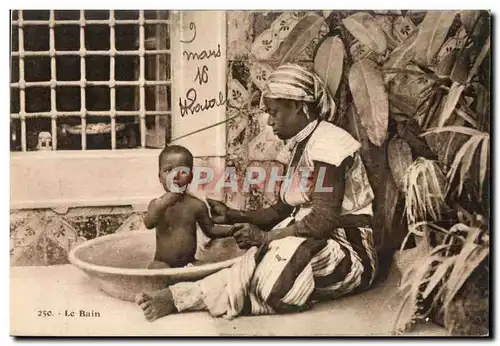 Cartes postales Le Bain Femme et enfant Afrique