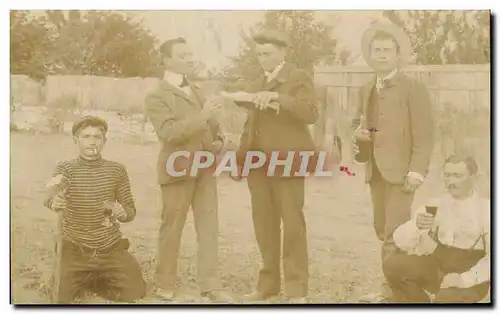 CARTE PHOTO Folklore Hommes buvant le vrre de l&#39amitie