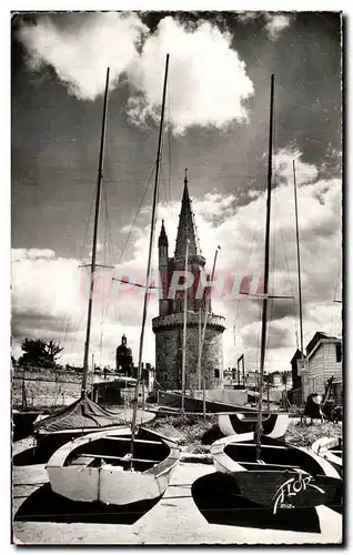 Cartes postales moderne La Rochelle Tour des Quatre Sergents Bateaux