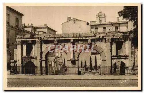 Cartes postales Nimes La Porte d'Auguste