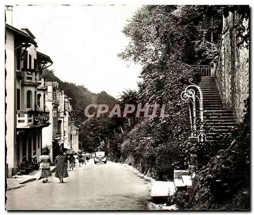 Ansichtskarte AK Capvern Les Bains Rue des Thermes et escalier des promenades