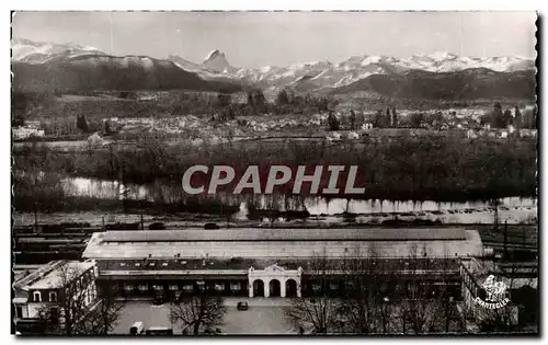 Cartes postales Pau La Gare Le Gave Les Pyrenees