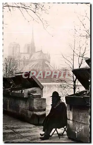 Cartes postales moderne Paris En Flanant L&#39Ancetre Des Bouquinistes Quai De La Tournelle