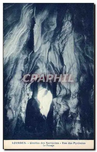 Cartes postales Lourdes Grottes des Sarrazins Rue des Pyrenees Le Passage