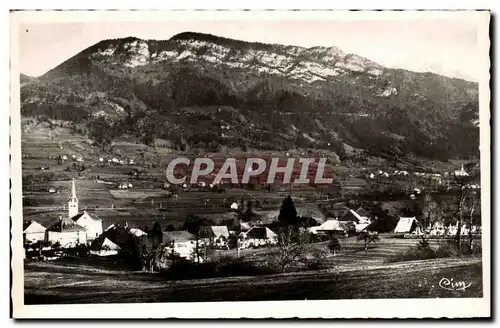 Cartes postales Lescheraines Chef Lieu de Lescheraines Dans le Fond le Chateard et les Montagnes des Bauges et l