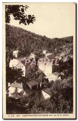 Cartes postales Saint Nectaire Les Bains Dans Son lit de Verdure