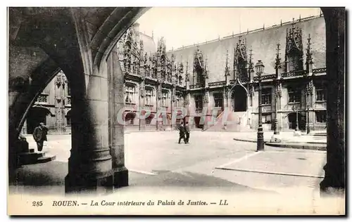 Ansichtskarte AK Rouen La Cour Interieure du Palais de Justice