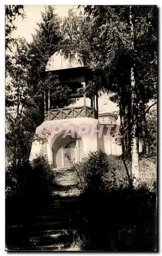 CARTE PHOTO non localisee Petite batisse dans un jardin