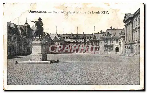 Cartes postales Versailles Cour Royale et Statue de Louis XIV