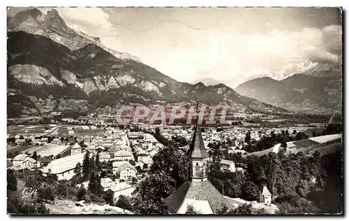 Cartes postales Sallanches Vue Generale Sur Les Aiguilles de Warens et les Aiguilles de Chamoinx