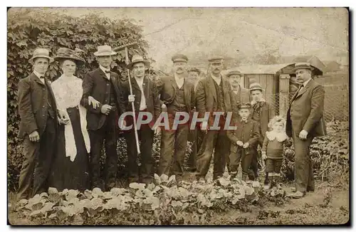 CARTE PHOTO Hommes au champs
