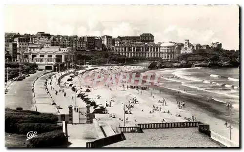 Ansichtskarte AK Blarritz la Crande Plage Vers le Casino Bellevue