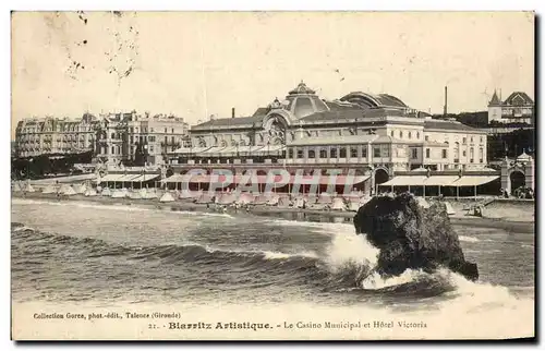 Ansichtskarte AK Biarritz Artistique Le Casino Municipal et Hotel Victoria