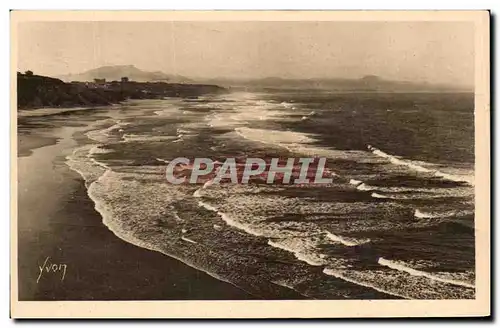 Ansichtskarte AK La Douce France Cote Basque Biarritz L&#39Ocean Sur La Cote Des Basques