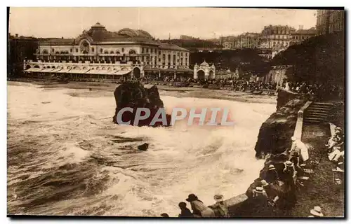 Cartes postales Biarritz La Plage Par Grande Tempete Devant La Casino Municipal