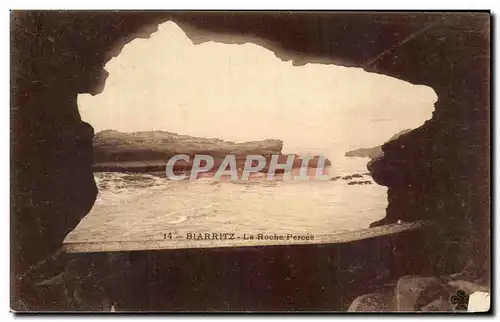 Cartes postales Biarritz La Roche Percee