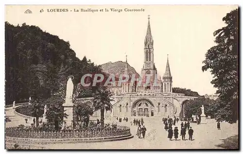 Cartes postales Lourdes La Basilique et la Vierge Couronnee